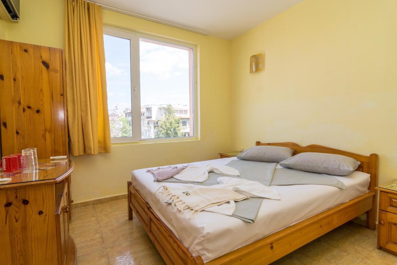 Fener Guest House Pomorie Exteriör bild