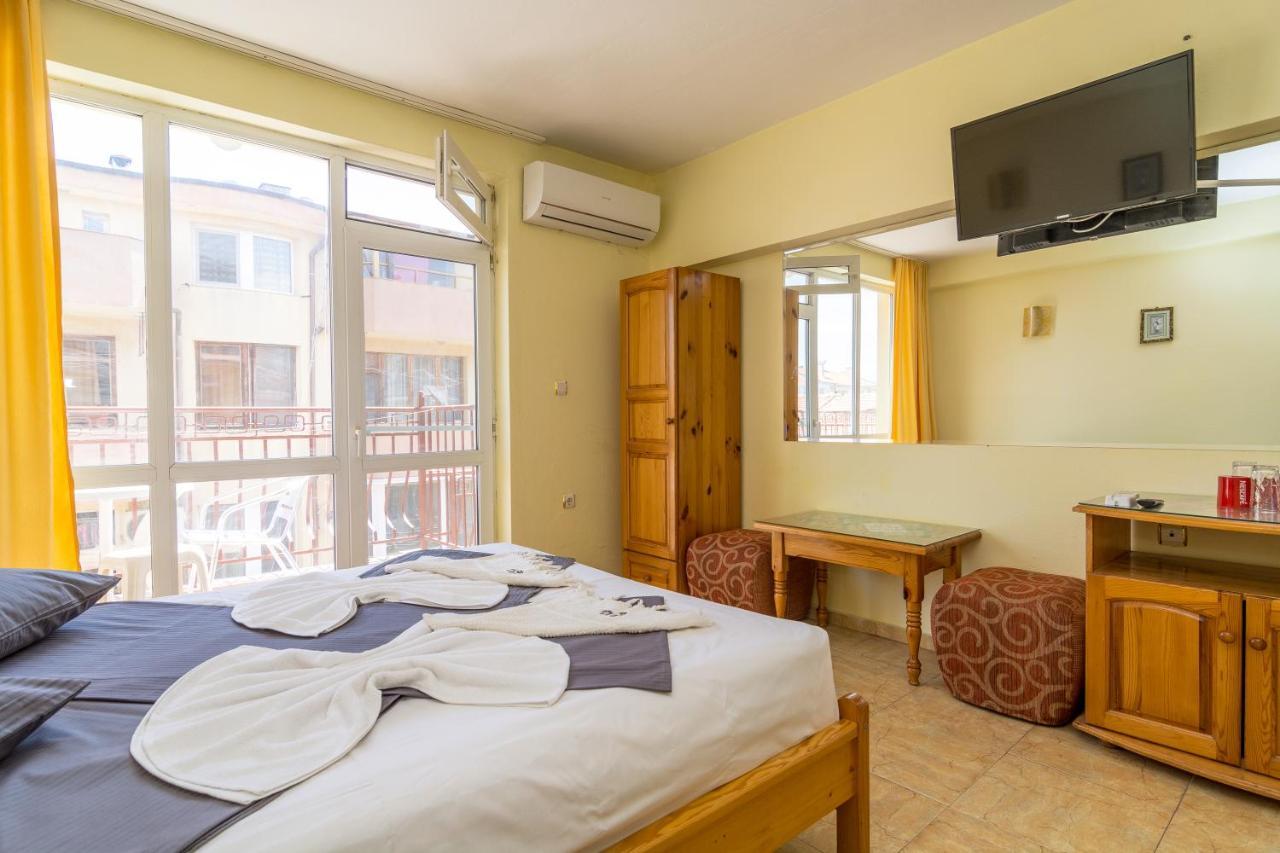 Fener Guest House Pomorie Exteriör bild