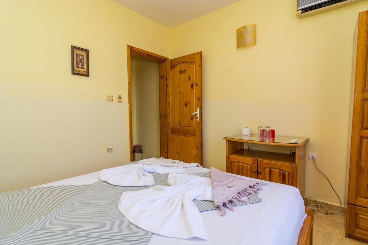 Fener Guest House Pomorie Exteriör bild