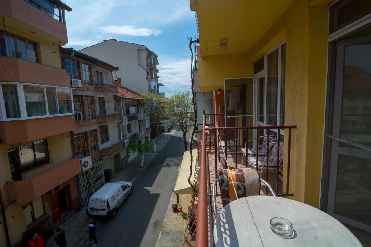 Fener Guest House Pomorie Exteriör bild