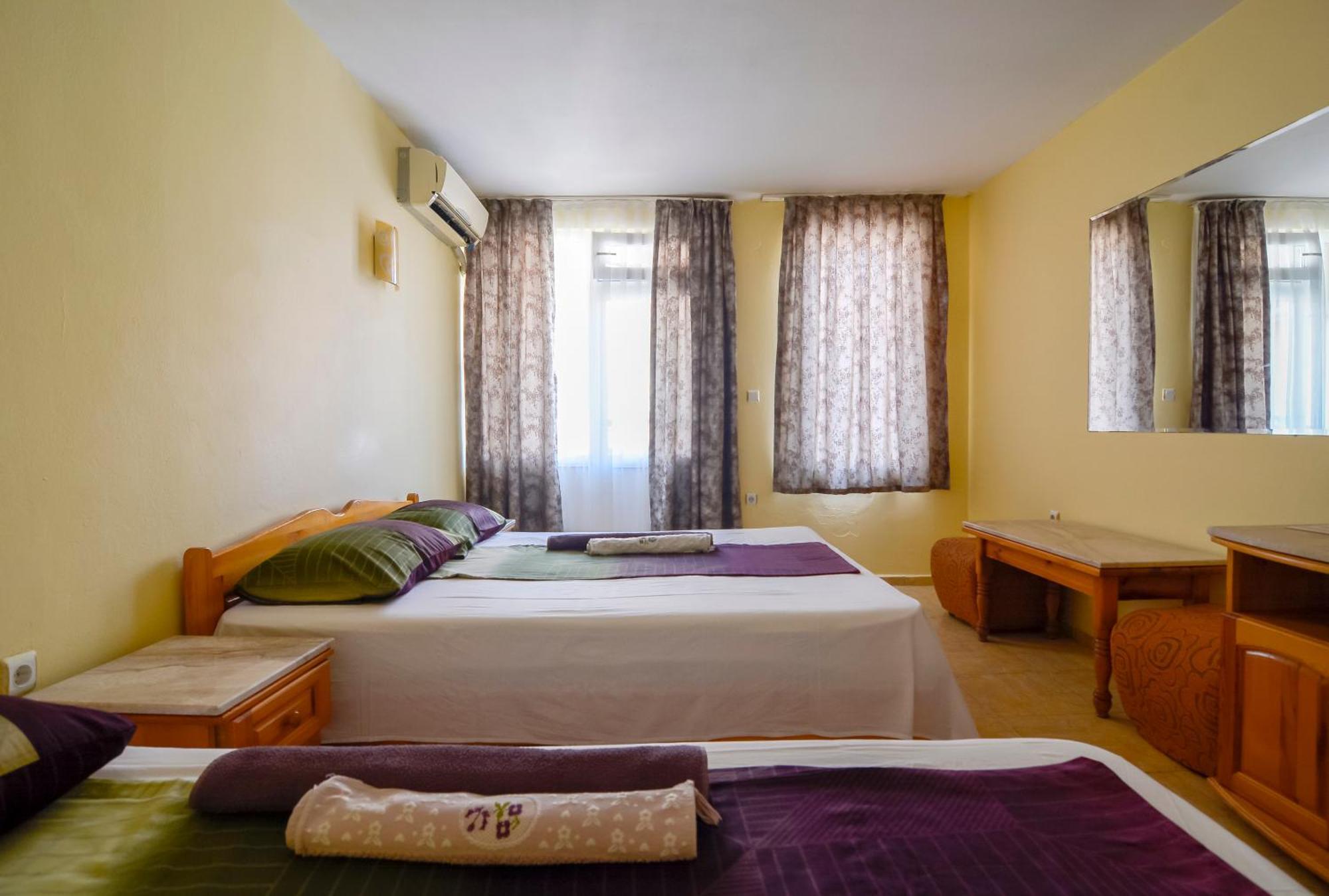 Fener Guest House Pomorie Exteriör bild